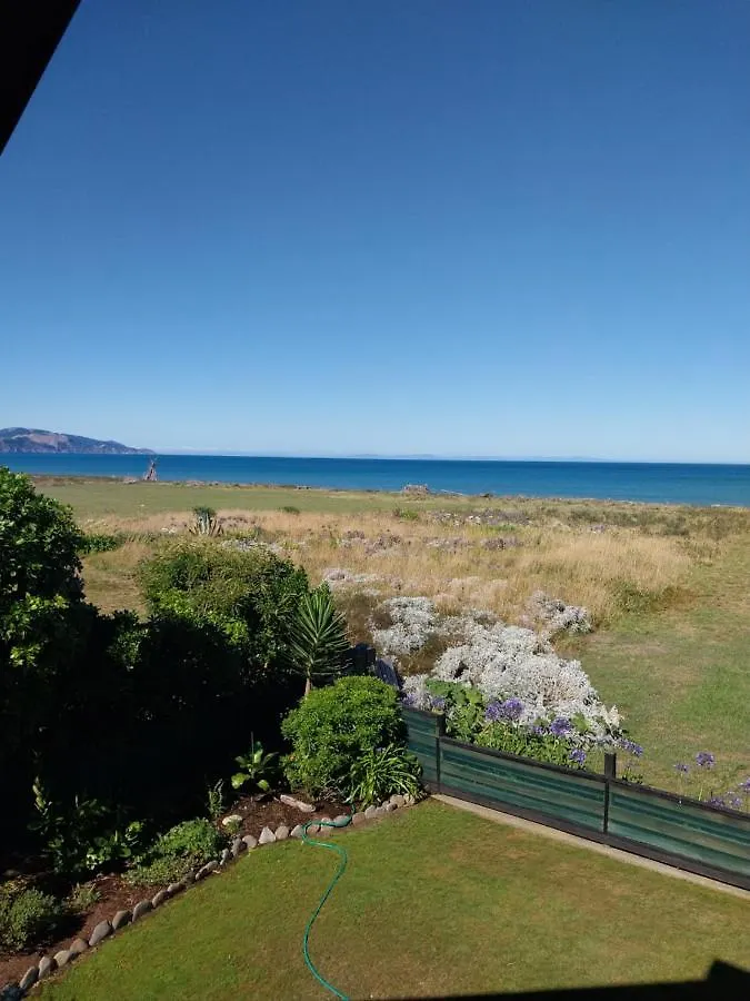 Rarangi Seaview On The Beach B&B Blenheim Bed & Breakfast